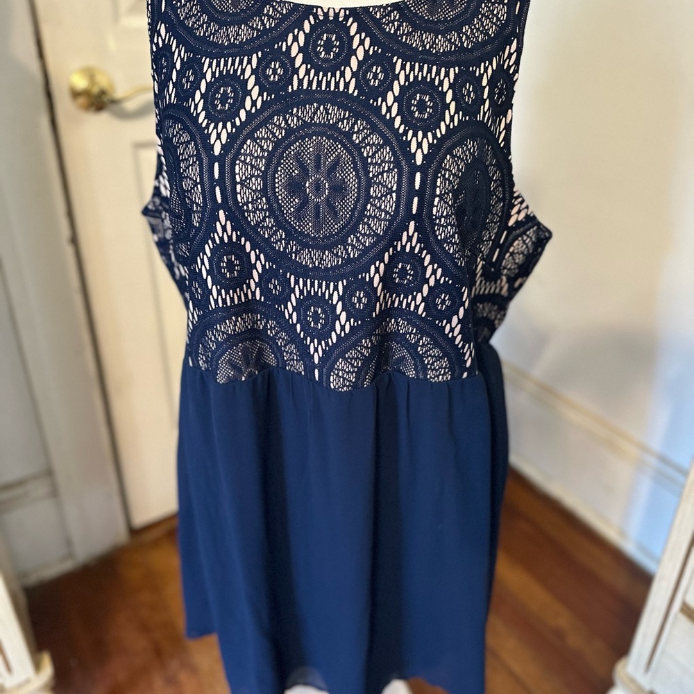 Elegant Navy Blue Lace Women's dress